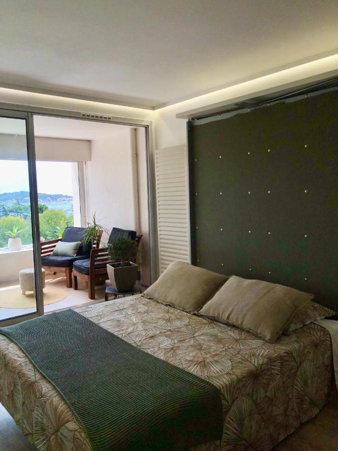 Charme & Calme-Tamaris- Studio Vue Mer - Piscine - Le Petit Olivier Sur Mer Ла-Сейн-сюр-Мер Екстер'єр фото